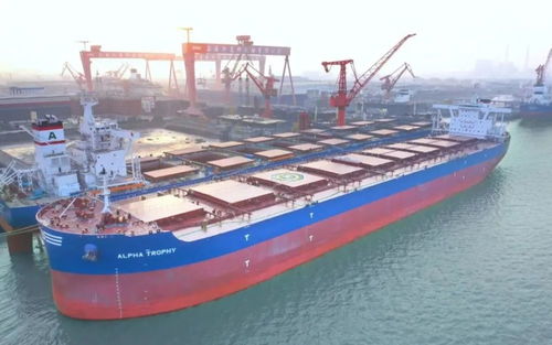 外高桥造船迎新交船 船舶设计引领行业创新